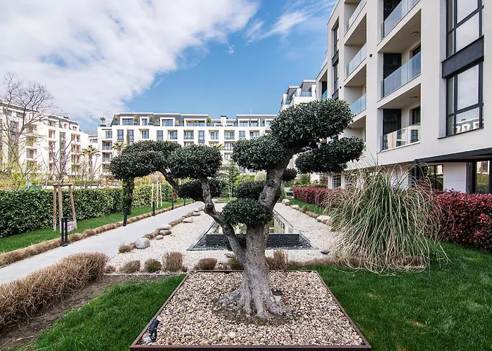 With Pool Apartament